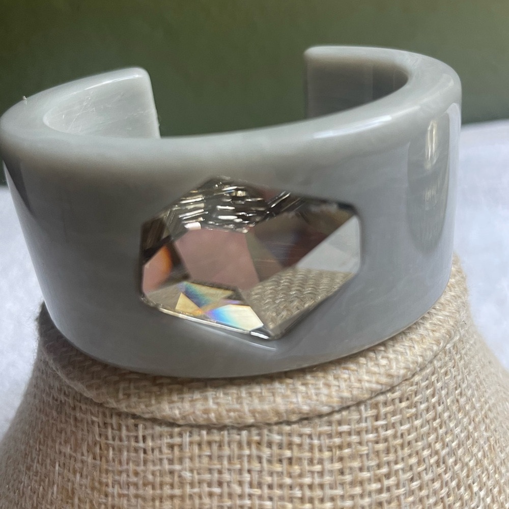 NWOT Neiman Marcus CUSP Gray Cuff Bracelet With Large Rhinestone